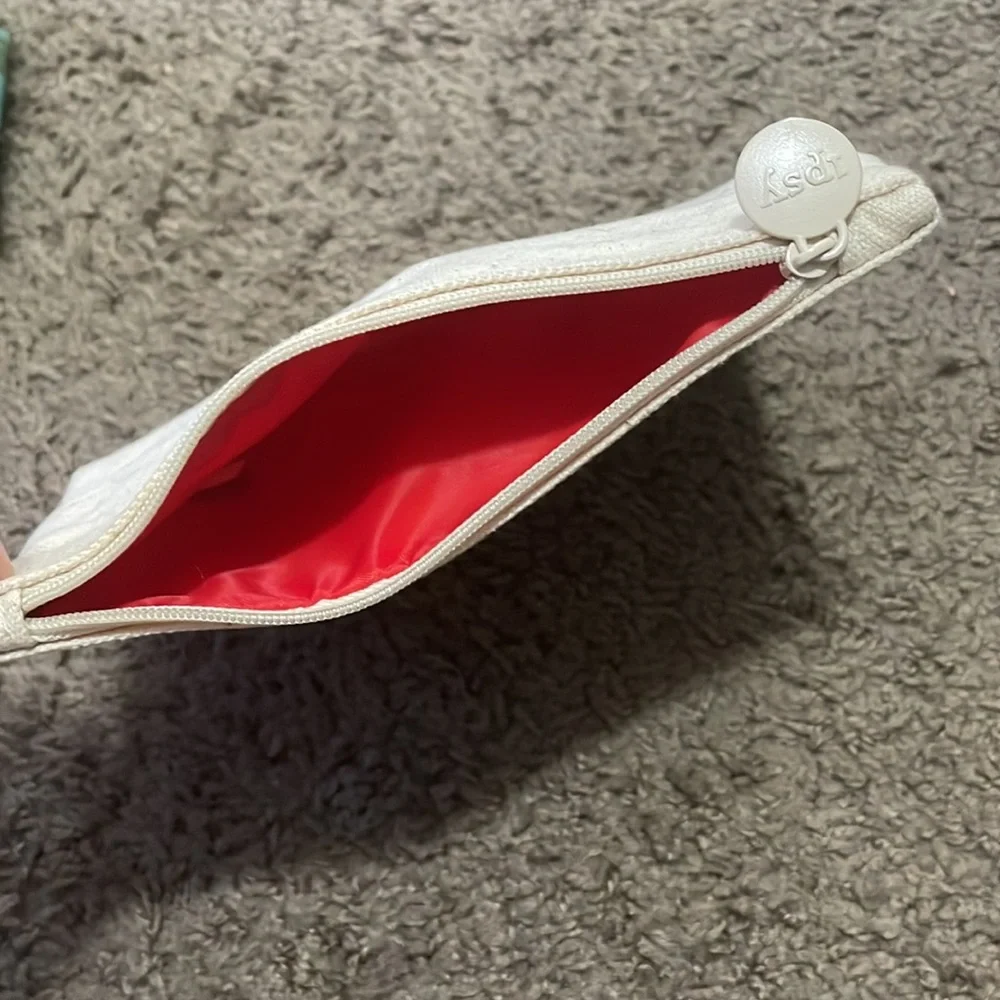 Ipsy makeup bag